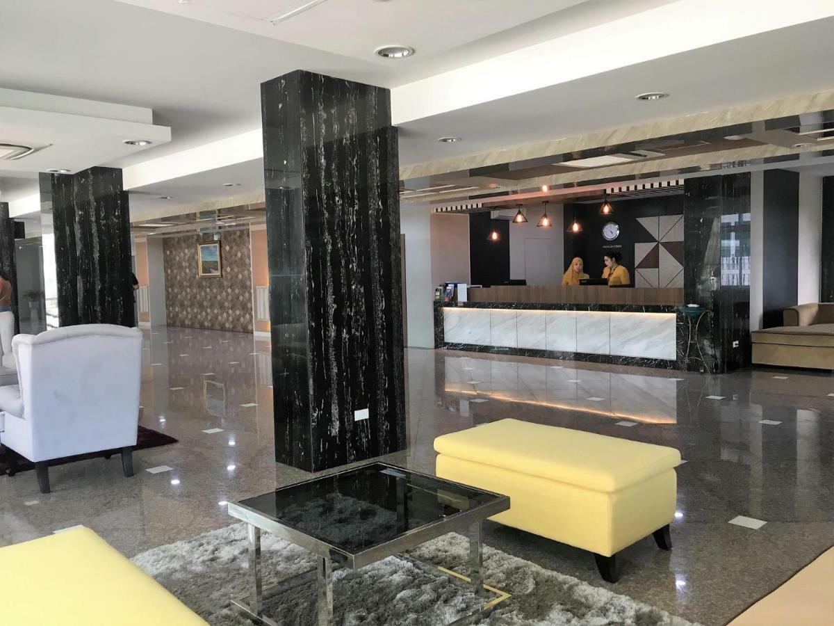 M Soho Danok Hotel Sadao Exterior photo