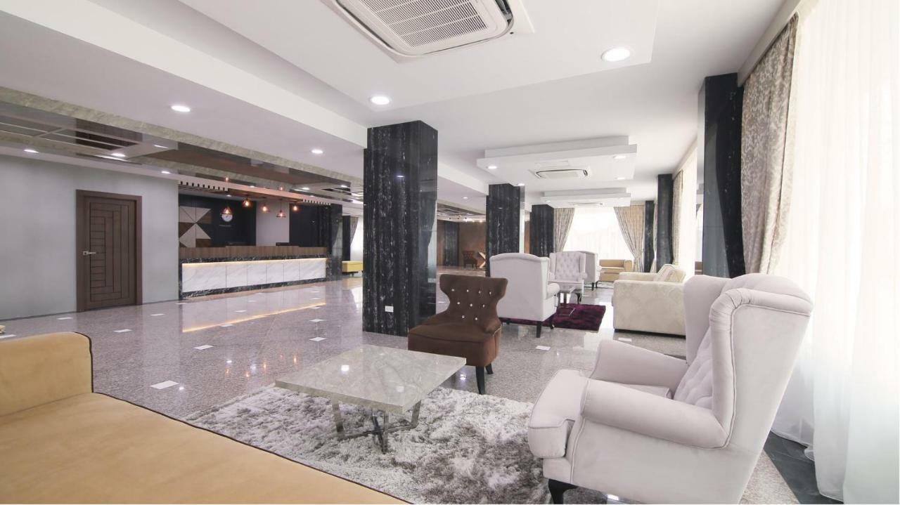 M Soho Danok Hotel Sadao Exterior photo